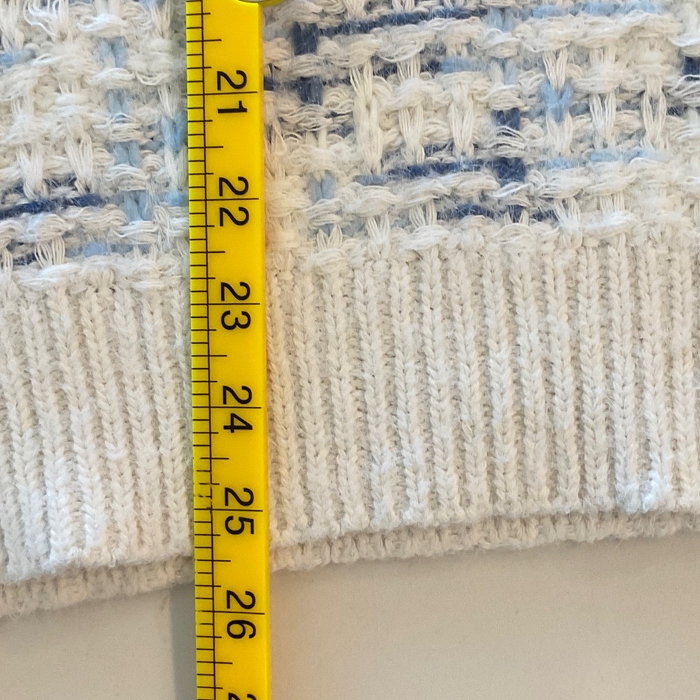 Grey Bandit Beauutiful Women's White and Blue Size Small Oversized Sweater - Picture 6 of 8